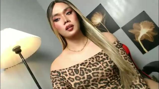 Image 4 of lovers_moon22 Stream on Chaturbate on 1 month ago