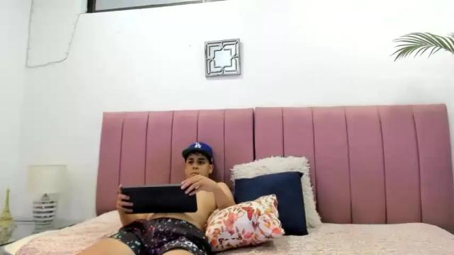 Image 8 of lovers_nymphomaniacs Stream on Chaturbate on 13 months ago