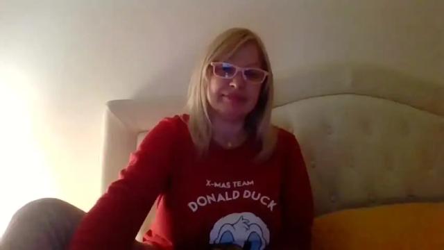 Image 12 of lovestar544963 Stream on Chaturbate on 15 months ago