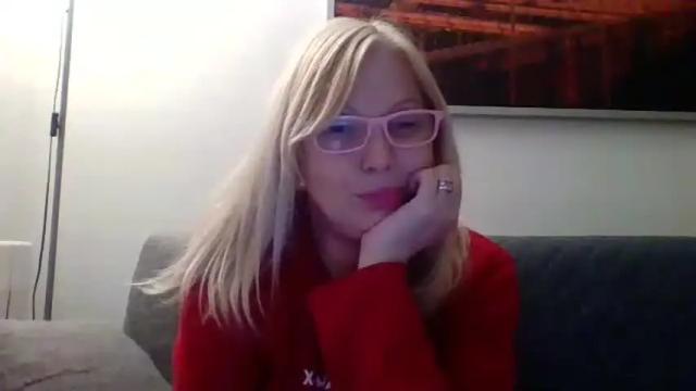 Image 11 of lovestar544963 Stream on Chaturbate on 14 months ago
