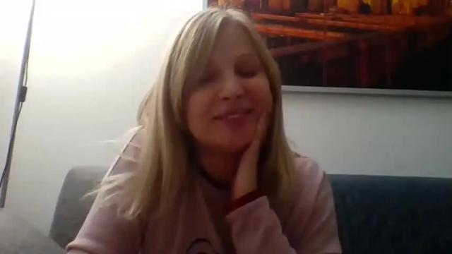Image 4 of lovestar544963 Stream on Chaturbate on 14 months ago