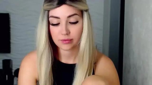 Image 6 of loveydovey88 Stream on Chaturbate on 22 months ago