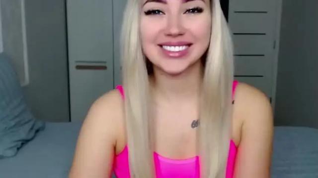 Image 2 of loveydovey88 Stream on Chaturbate on 21 months ago