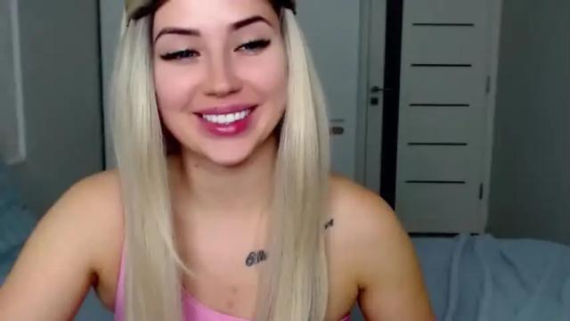 Image 3 of loveydovey88 Stream on Chaturbate on 21 months ago