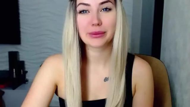 Image 2 of loveydovey88 Stream on Chaturbate on 19 months ago