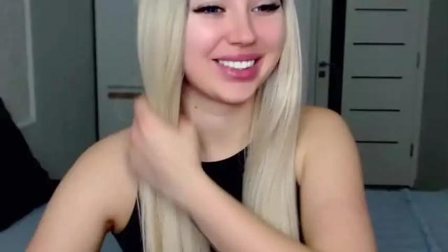 Image 2 of loveydovey88 Stream on Chaturbate on 17 months ago