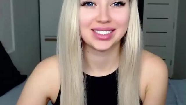 Image 4 of loveydovey88 Stream on Chaturbate on 17 months ago