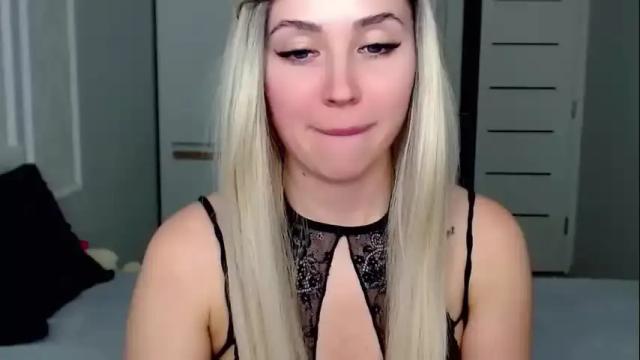 Image 2 of loveydovey88 Stream on Chaturbate on 16 months ago