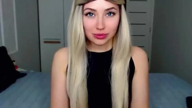 Image 8 of loveydovey88 Stream on Chaturbate on 16 months ago