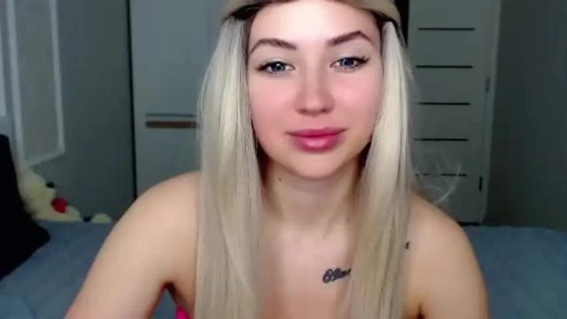 Image 4 of loveydovey88 Stream on Chaturbate on 15 months ago