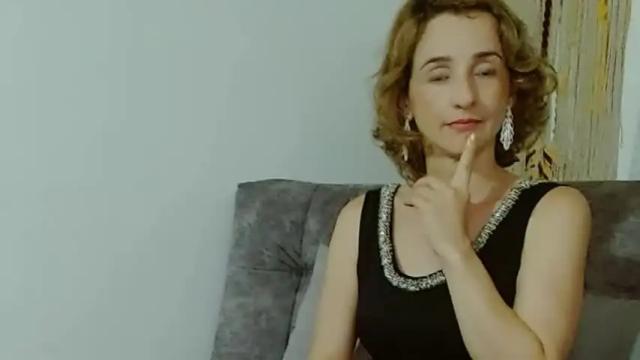 Image 8 of loving__lily Stream on Chaturbate on 18 months ago