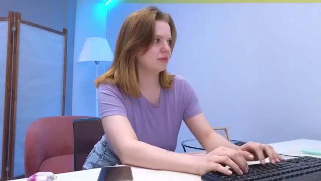 Image 10 of lovlybambi Stream on Chaturbate on 12 months ago