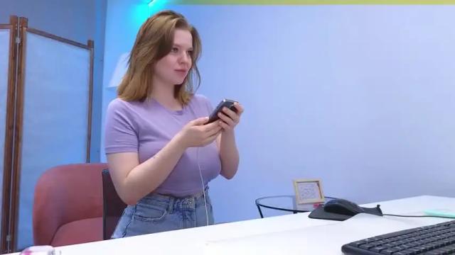 Image 8 of lovlybambi Stream on Chaturbate on 12 months ago