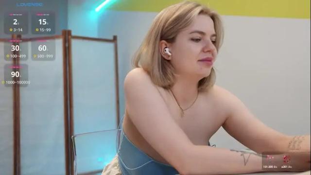 Image 12 of lovlybambi Stream on Chaturbate on 20 days ago