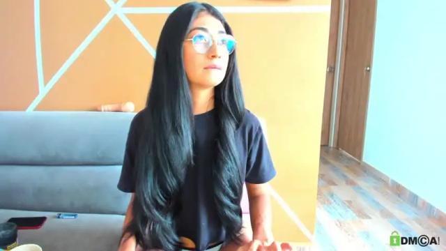 Image 4 of lu_natic Stream on Chaturbate on 18 months ago