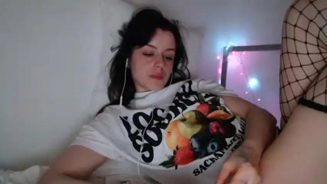Image 4 of luana789 Stream on Chaturbate on 1 month ago
