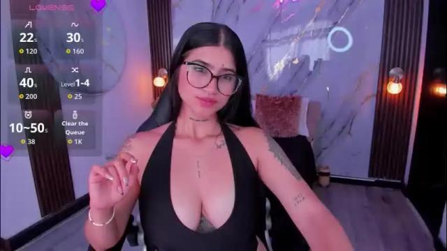 Image 4 of luanabonasx Stream on Chaturbate on 1 month ago