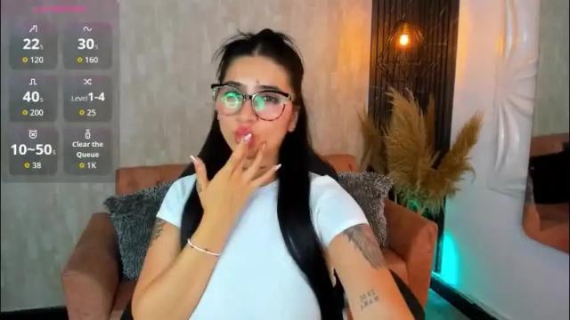 Image 3 of luanabonasx Stream on Chaturbate on 1 month ago