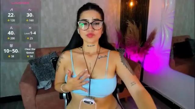 Image 4 of luanabonasx Stream on Chaturbate on 1 month ago
