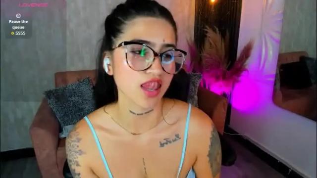Image 6 of luanabonasx Stream on Chaturbate on 1 month ago