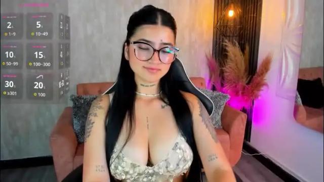 Image 10 of luanabonasx Stream on Chaturbate on 1 month ago