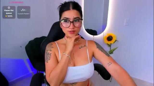 Image 12 of luanabonasx Stream on Chaturbate on 1 month ago