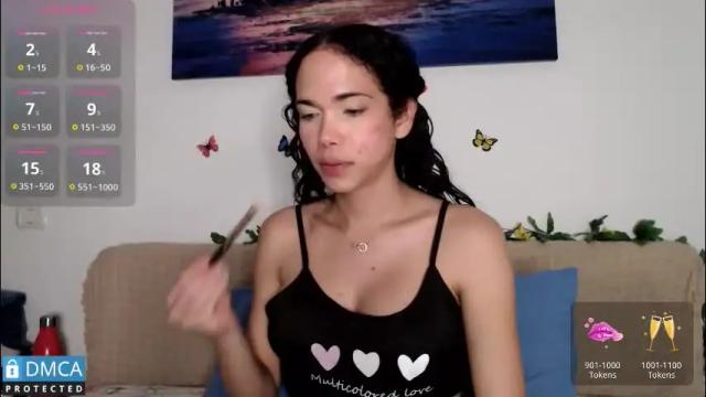 Image 2 of luara_ Stream on Chaturbate on 2 months ago