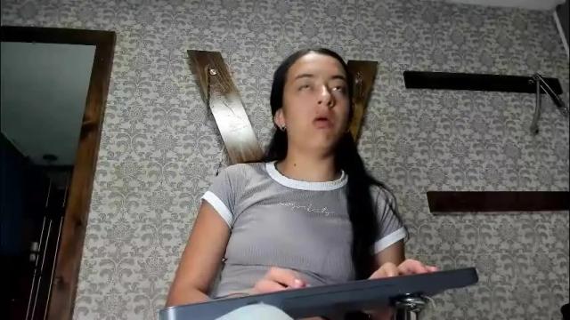 Image 6 of lucasymia_69 Stream on Chaturbate on 1 month ago