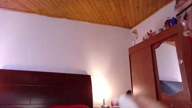 Image 8 of luccycollins_ Stream on Chaturbate on 24 days ago