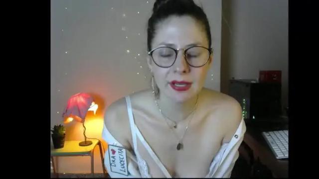 Image 11 of lucecitafantasy Stream on Chaturbate on 1 month ago