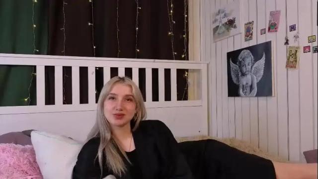 Image 11 of lucettaeade Stream on Chaturbate on 1 month ago