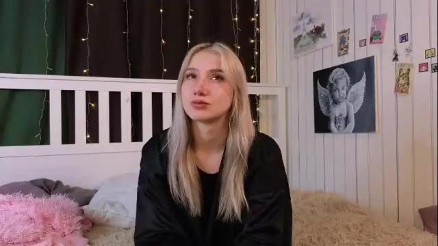 Image 7 of lucettaeade Stream on Chaturbate on 1 month ago