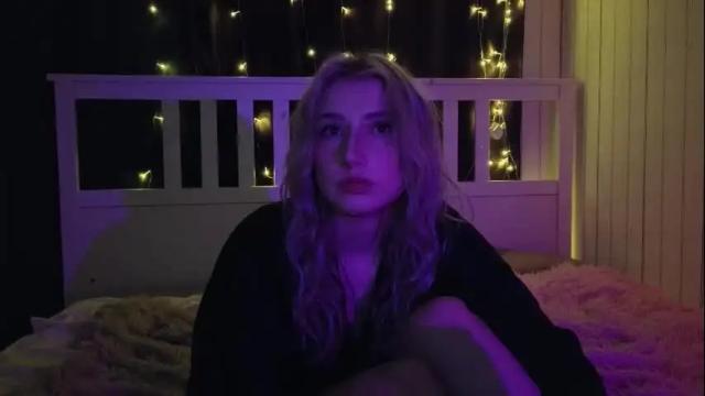Image 3 of lucettaeade Stream on Chaturbate on 1 month ago