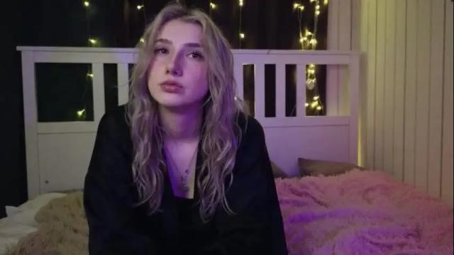 Image 6 of lucettaeade Stream on Chaturbate on 1 month ago