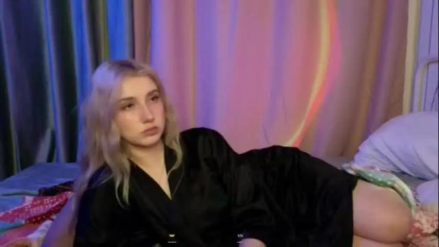 Image 3 of lucettaeade Stream on Chaturbate on 1 month ago