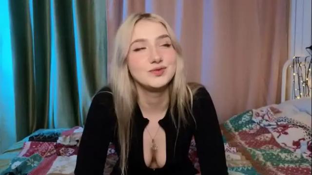 Image 7 of lucettaeade Stream on Chaturbate on 1 month ago