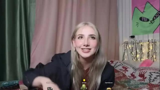 Image 11 of lucettaeade Stream on Chaturbate on 1 month ago