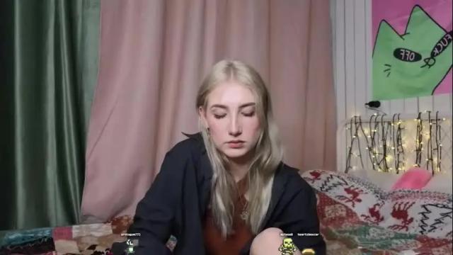 Image 8 of lucettaeade Stream on Chaturbate on 1 month ago