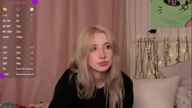 Image 2 of lucettaeade Stream on Chaturbate on 1 month ago