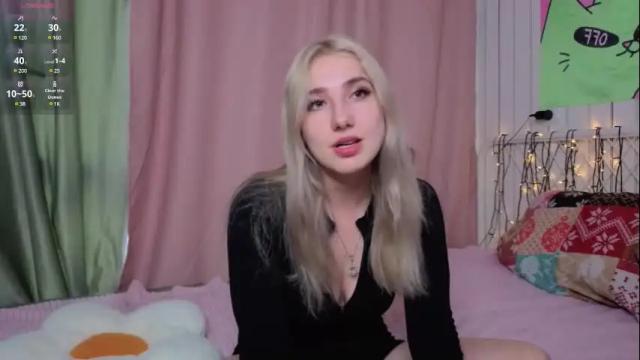 Image 4 of lucettaeade Stream on Chaturbate on 17 days ago