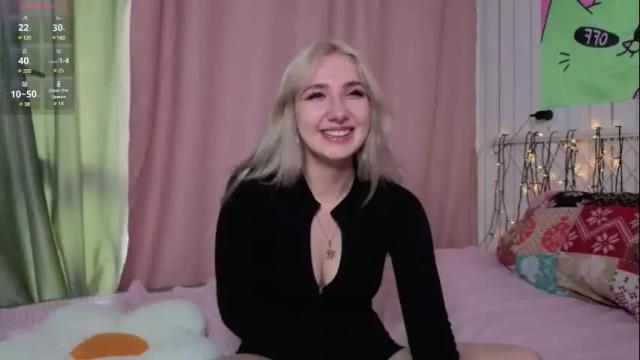 Image 6 of lucettaeade Stream on Chaturbate on 17 days ago