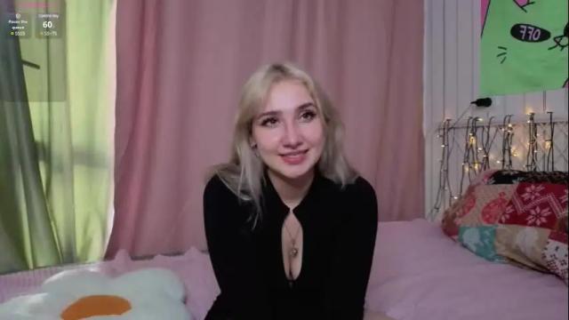 Image 7 of lucettaeade Stream on Chaturbate on 17 days ago