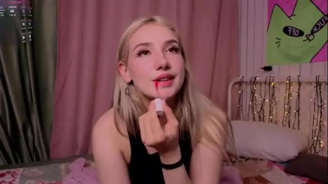 Image 10 of lucettaeade Stream on Chaturbate on 15 days ago