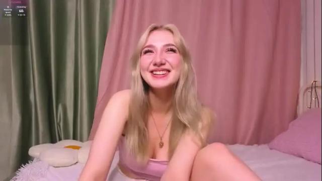 Image 11 of lucettaeade Stream on Chaturbate on 11 days ago