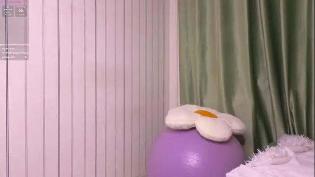 Image 2 of lucettaeade Stream on Chaturbate on 11 days ago