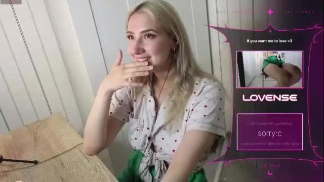 Image 3 of lucettaeade Stream on Chaturbate on 6 days ago