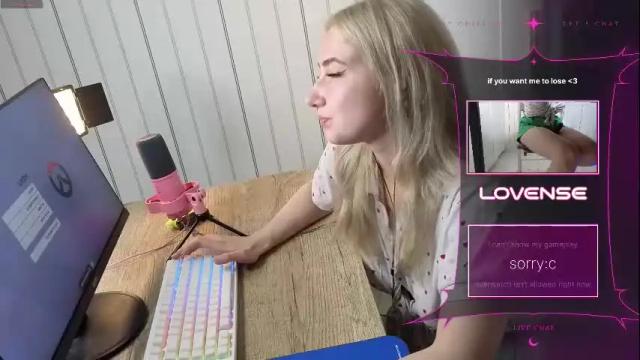 Image 7 of lucettaeade Stream on Chaturbate on 6 days ago