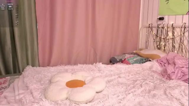 Image 12 of lucettaeade Stream on Chaturbate on 7 months ago