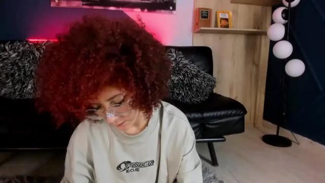 Image 8 of luchiss__ Stream on Chaturbate on 16 months ago