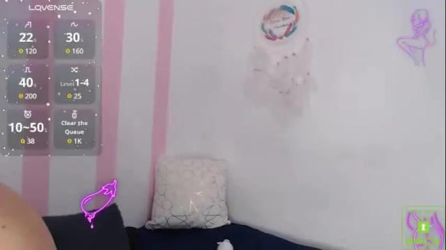Image 2 of lucia_floress Stream on Chaturbate on 28 days ago
